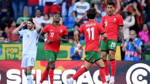 公安部调整大中型客货车驾驶证申领和年龄要求标准