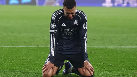 NBA杯赛勇士六将起飞，希尔德18分库里13分8助，小贾伦32分6板斩落灰熊